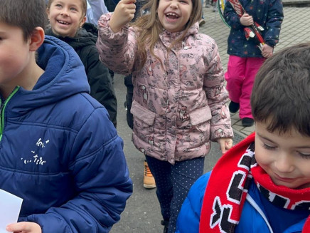 6bf98a81-3547-4b49-9873-ff3a500328b9